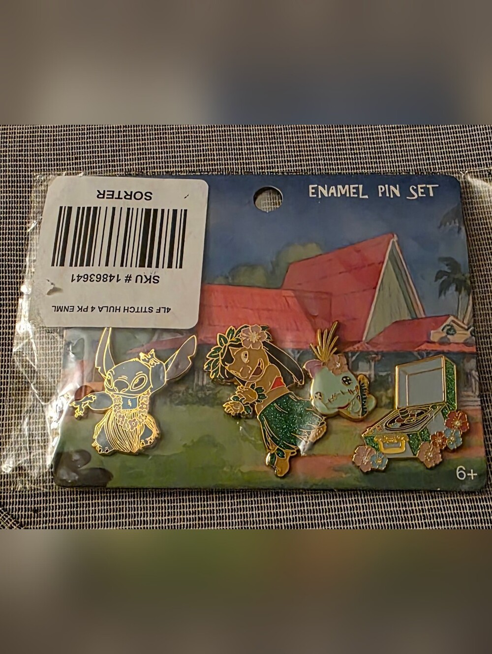 Disney Stitch Pin Set - New